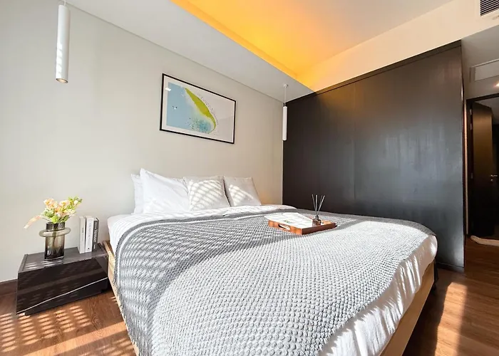 Expansive Luxury 2br - Ultra Fast Wifi - Phrom Phong 度假居 曼谷