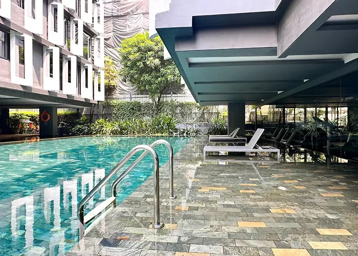 度假居 Expansive Luxury 2br - Ultra Fast Wifi - Phrom Phong *