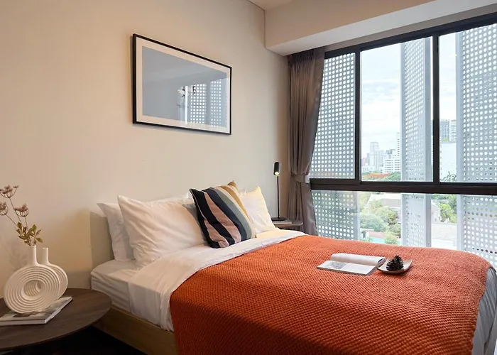 Expansive Luxury 2br - Ultra Fast Wifi - Phrom Phong 度假居 *
