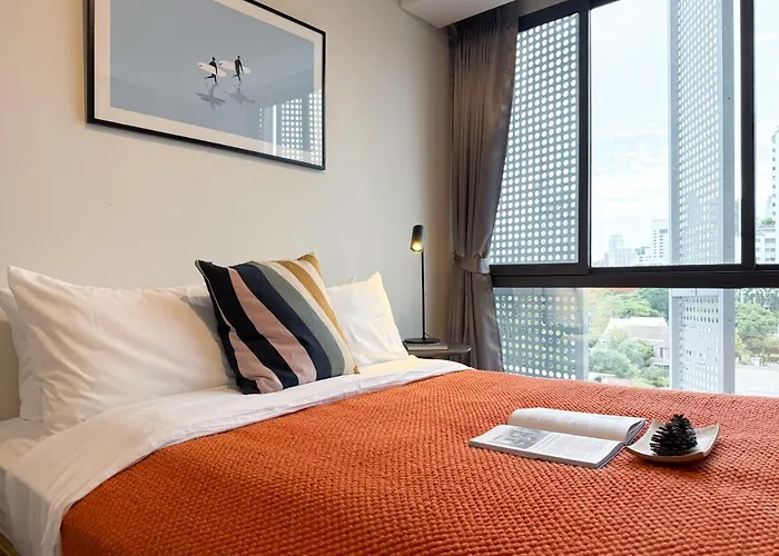 度假居 Expansive Luxury 2br - Ultra Fast Wifi - Phrom Phong *