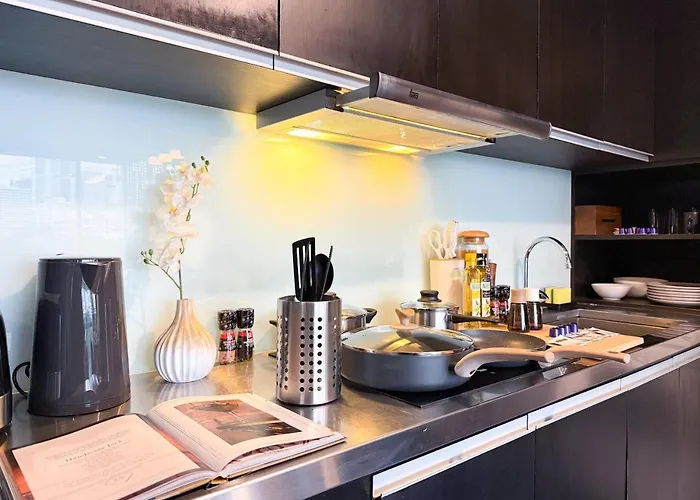 度假居 Expansive Luxury 2br - Ultra Fast Wifi - Phrom Phong 曼谷
