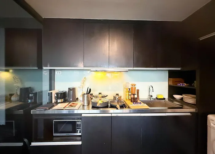 Expansive Luxury 2br - Ultra Fast Wifi - Phrom Phong 曼谷