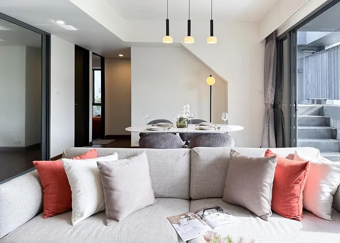 Expansive Luxury 2br - Ultra Fast Wifi - Phrom Phong 度假居